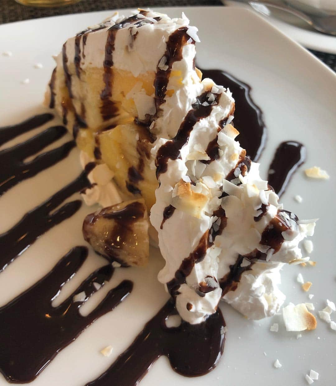 甘糟記子さんのインスタグラム写真 - (甘糟記子Instagram)「船に乗ってお部屋に入れるまでランチ！  うーん、最高〜☆*:.｡. o(≧▽≦)o .｡.:*☆ #ノルウェージャンジュエル#船旅甘糟#旅行甘糟#ゴールデンウィーク#ランチ#楽しすぎる」4月27日 17時32分 - norihey924