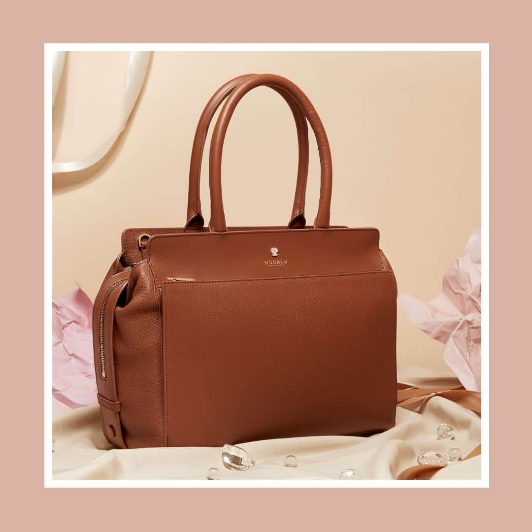 のインスタグラム：「Structured in shape with clean lines, the Berkeley grab is a timeless style in a transitional tan colourway. Was £229, now £50 #ModaluMoments #LeatherHandbags #London」