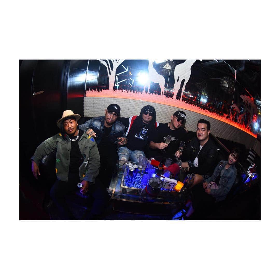 DJ PMXさんのインスタグラム写真 - (DJ PMXInstagram)「楽しかった昨夜のGIRAFFE JAPAN でのDJプレイ、今夜は広島ClubGです  #大阪 #gw #hiphopparty #giraffejapan #広島 #clubg #youngtokyo」4月27日 18時18分 - djpmx_locohama