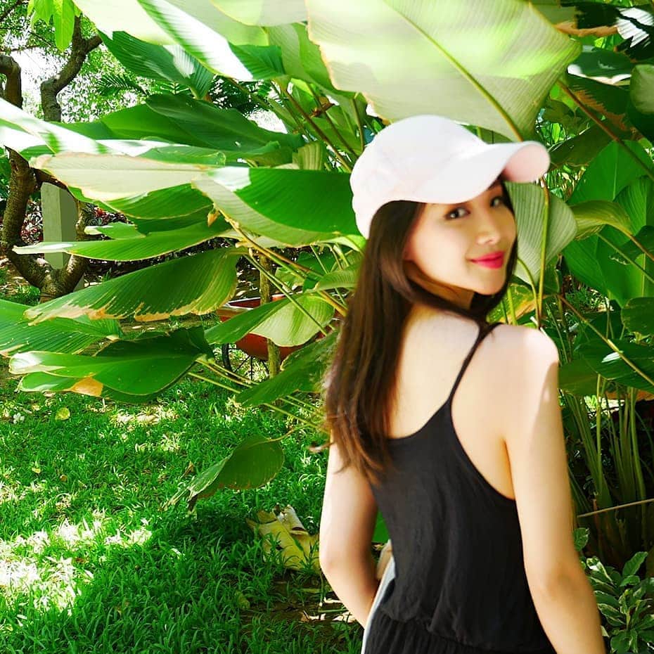Miyu Toyonagaのインスタグラム：「Whatever is meant to be...it will always find a way...💫✨ Hey.. another day in the nature☘️☘️ - - -  自然に戻るとやっぱりホッとする。」