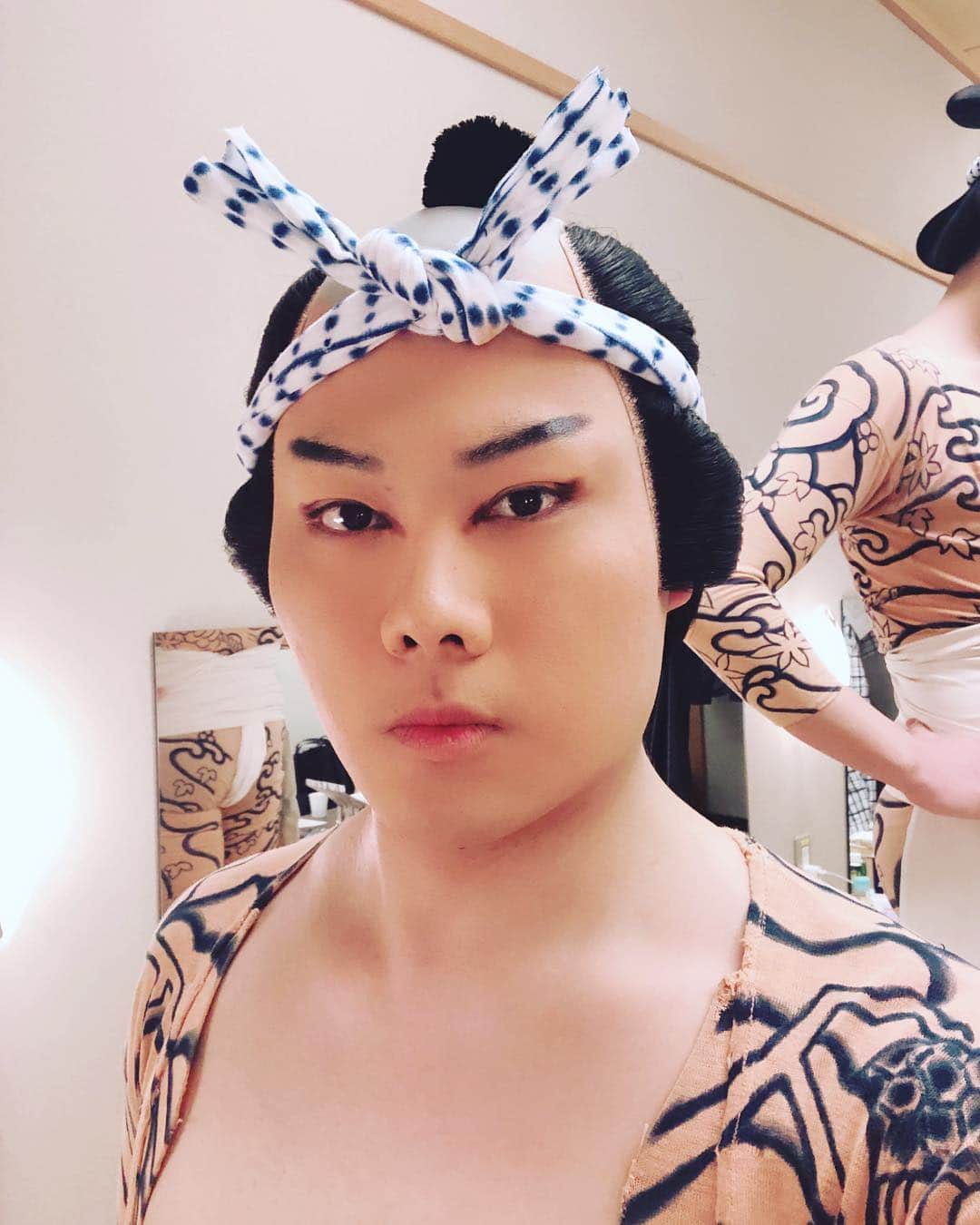 市川 翔乃亮のインスタグラム：「金沢でのお仕事、無事終演致しました💫 平成最後のお仕事が澤瀉屋所縁のもので大変光栄です！！ 『浮世風呂』…若い者  を勉強させて頂きました！  #金沢 #北國邦楽舞踊特選会 #浮世風呂」