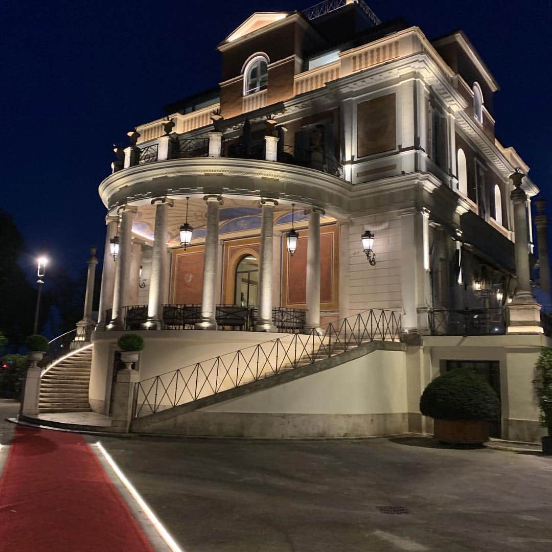 のインスタグラム：「About last night jardin de la Villa Borghese #villaborghese très bon restaurant #casinavaladier vue sublime sur la ville #roma」