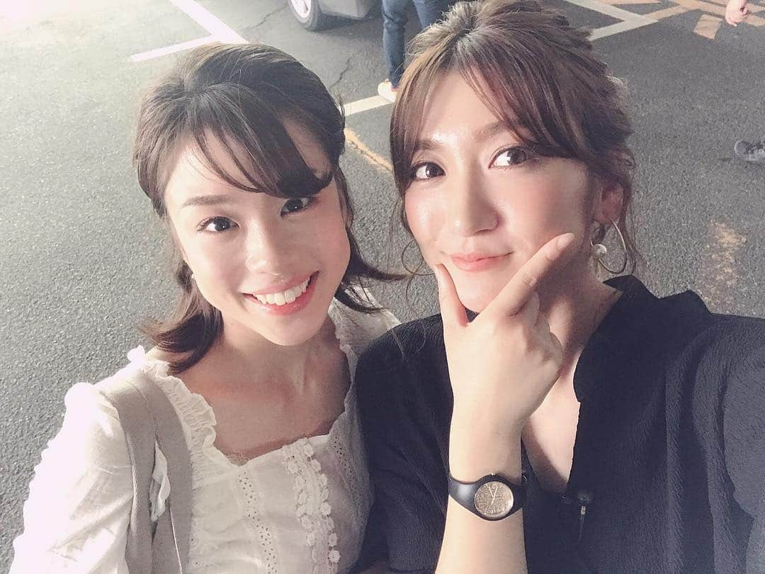 夢花らんさんのインスタグラム写真 - (夢花らんInstagram)「明日の12時からは ココブランニュー！！ スタジオ出演しますよ😆✨ 平成最後の放送となります☺️ 次は令和時代ですね🎵 GWにピッタリの、レジャー施設をアダチさんとご紹介します💗 私の似顔絵を描いてくれたんだけど、、酷いのっ笑っ😆  そして、帰りが一緒になったテンション高野さんこと テン高さんも一緒です❣️ 一緒に写真撮ってもらっちゃった😊 話しかけてもらうと とっても嬉しい夢花でした😍 #広島ホームテレビ  #ココブランニュー  #レオマリゾート  #ゴールデンウィーク  #どこいく ❓」4月27日 19時53分 - yumehana.ran