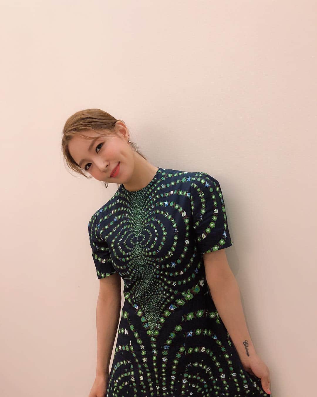 BoAのインスタグラム：「Imagine🎹」