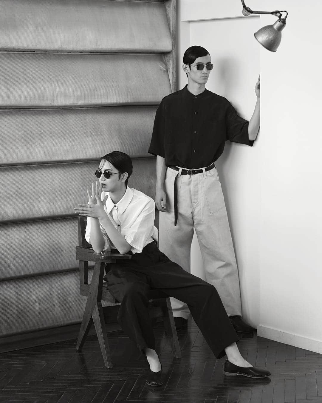 長山一樹のインスタグラム：「PHAETON BOOK Vol.4 こちらのアカウント是非見てみてください。金沢、小松にある素敵なお店です。↓ @phaeton_smart_clothes  @leto_kanazawa  Model 小松菜奈 @konichan7 #chris Direction&Styling @msmskmt  Hairmake @moppmopp8  Photographer #ngympicture  #phaeton #leto #kanazawa #komatsu #hasselblad #h6d #jeanprouve #pierrejeanneret #lampegras #kazukinagayama #長山一樹」