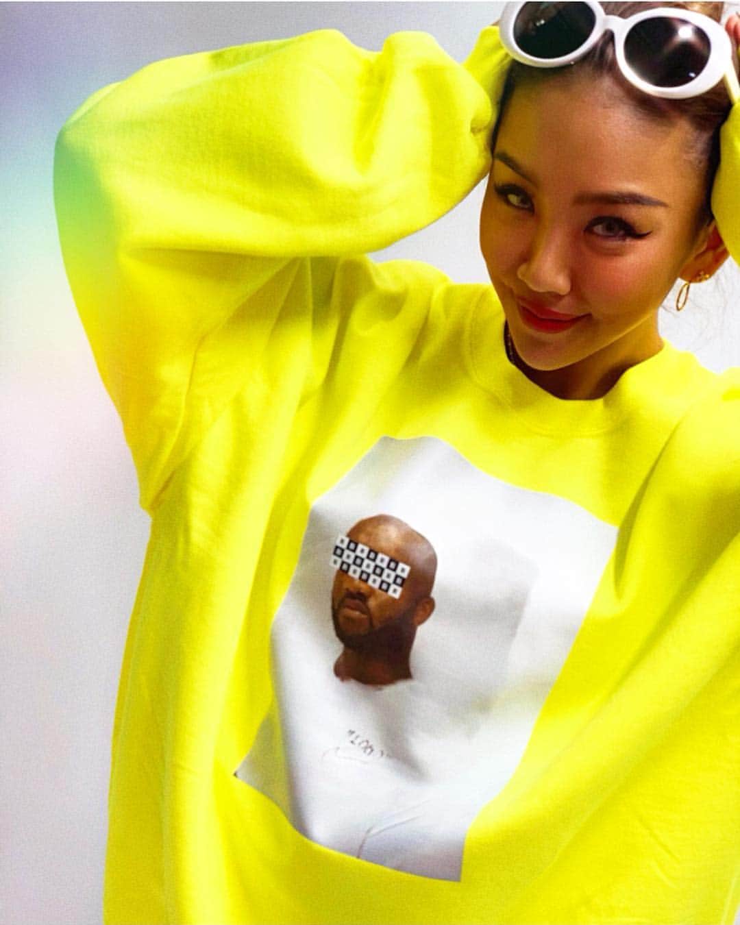 菅又菜摘（ナツ）さんのインスタグラム写真 - (菅又菜摘（ナツ）Instagram)「🍋 @p.i_official #ss2k19 #pi_official #pi #newarrivals  #virgil #crewneck #neon #yellow #street #fashion #style #tokyo #ootd #streetfashion #streetstyle #kogenatsu #焦げNATSU #こげなつ」4月27日 20時18分 - kogenatsu920