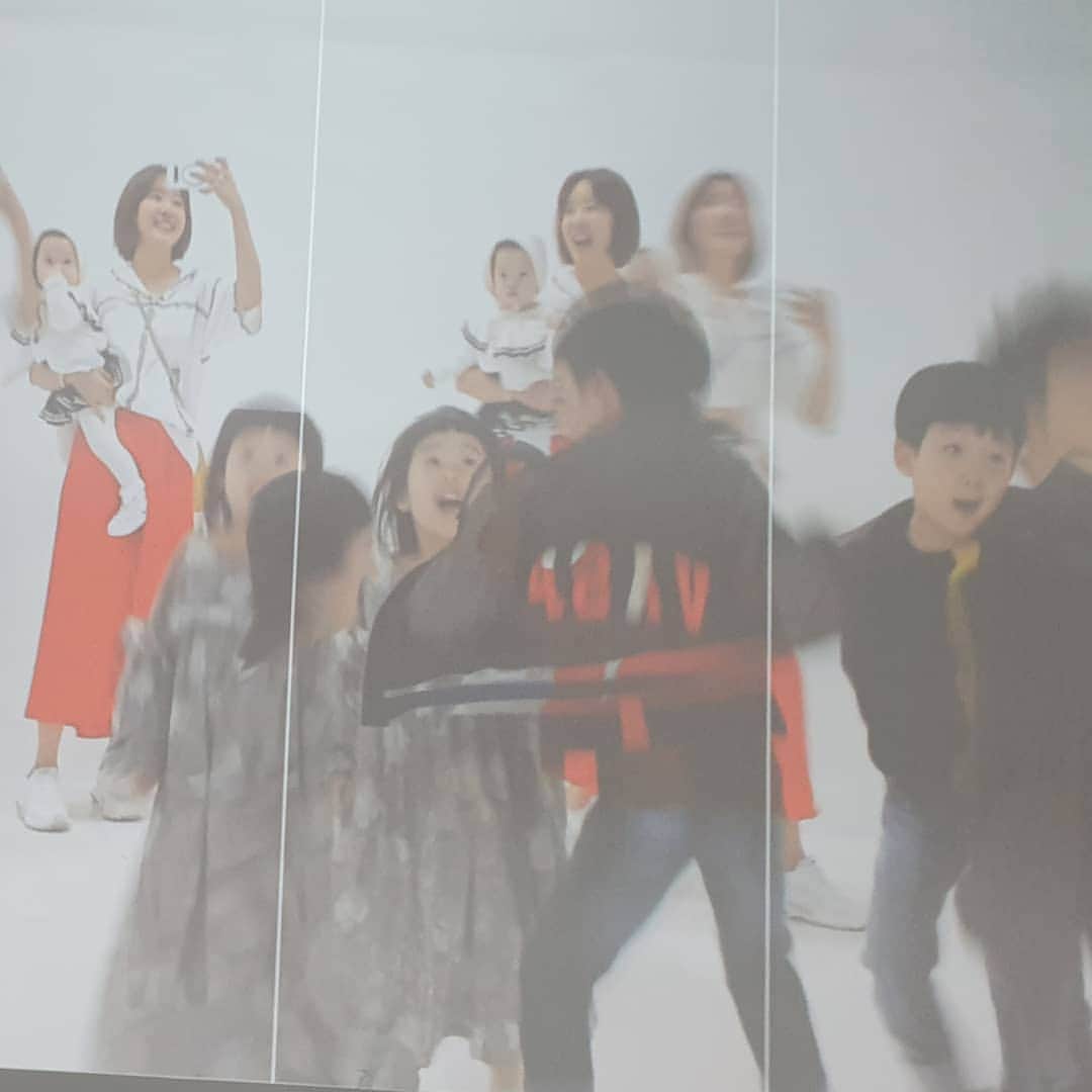 ソ・ユジンさんのインスタグラム写真 - (ソ・ユジンInstagram)「아이들이 너무나 즐거워했던 ㅎㅎ #해피인사이드 🥰」4月27日 20時20分 - yujin_so