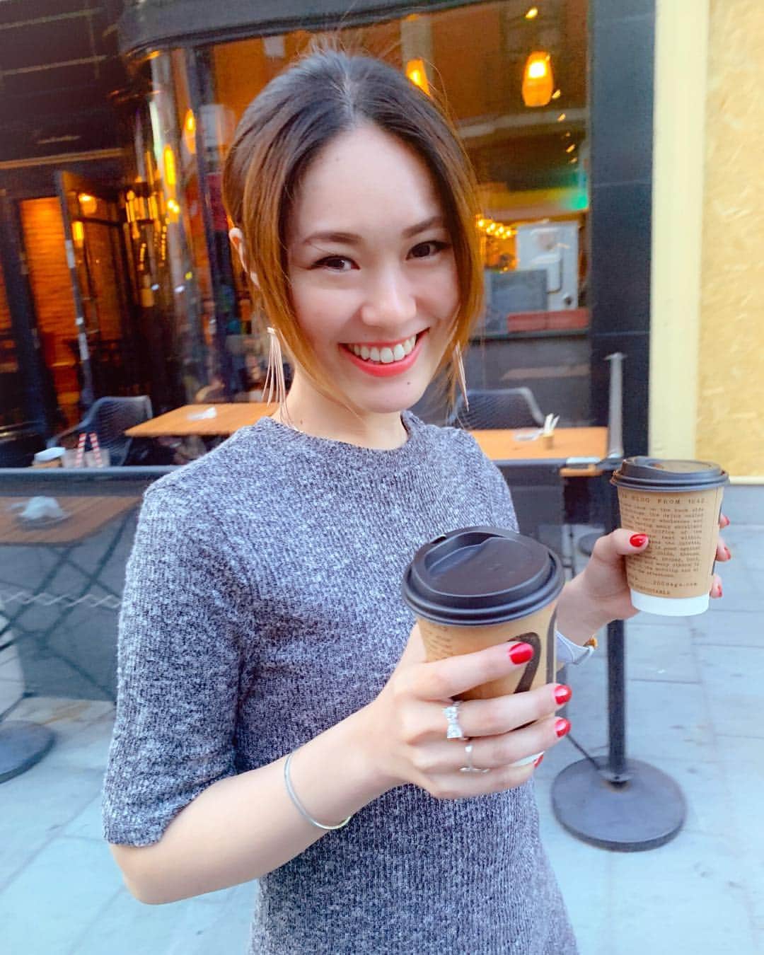 Chiakiさんのインスタグラム写真 - (ChiakiInstagram)「Would you like some coffee? ☕️💓 フライト後のコーヒーは幸せ💓※もちろんモカ飲んでます」4月27日 20時34分 - chiakiinengland