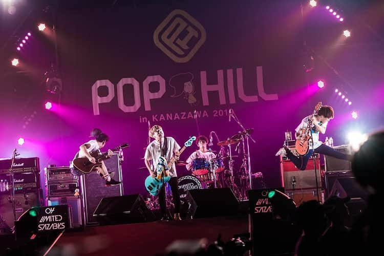 GENさんのインスタグラム写真 - (GENInstagram)「2019.04.27 『POP HILL 2019 』 今日はステージに花道が付いてたんですが、竿を持ってスタンドマイクで歌う僕の場合、ライブ中に行くことが不可能なので、サウンドチェック時にランウェイばりに闊歩してきました。 金沢ほんと好きなのでまたすぐ帰って来たいね photo by @hashimoto_ayumu」4月27日 20時46分 - 04genls