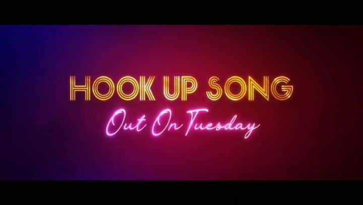 アリア・バットのインスタグラム：「This one got me hooked! The song and this hashtag - #Talia!🙊🔥 #HookUpSong #SOTY2」