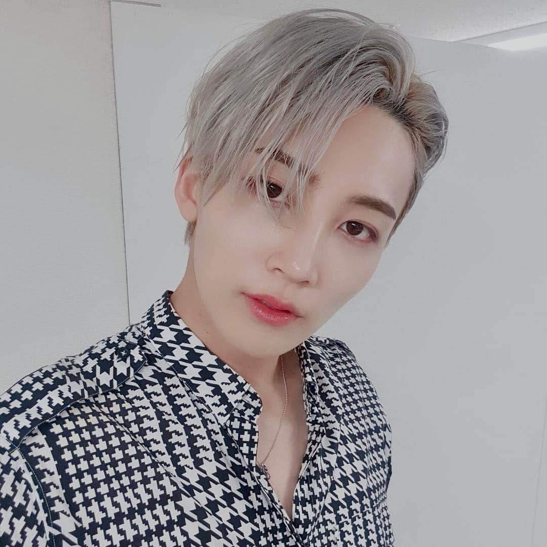 SEVENTEENさんのインスタグラム写真 - (SEVENTEENInstagram)「[17’S] 세븐틴 2019 HARU 행복한 시간이었습니다! また会いましょう〜❤️ #SCOUPS #JEONGHAN #JOSHUA」4月27日 21時29分 - saythename_17