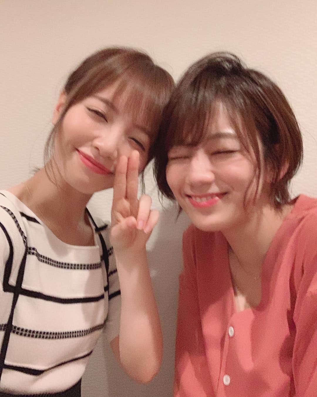 佐藤美希さんのインスタグラム写真 - (佐藤美希Instagram)「いつの日かのやまねさん。 @yamane_chika  #最近よく会います #山根千佳 #ホリプロ #5年前の #寮生活 #隣の部屋でした #ずっと一緒にいたね #おすましショット #からの #😆」4月27日 21時23分 - satomiki0626