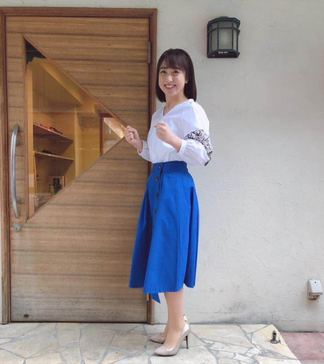 川田裕美さんのインスタグラム写真 - (川田裕美Instagram)「『この差って何ですか？』 衣装 トップス #プールスタジオ スカート #brahmin パンプス #diana」4月27日 21時29分 - hiromikawata163