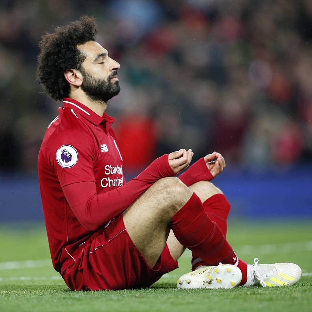 FIFAワールドカップさんのインスタグラム写真 - (FIFAワールドカップInstagram)「@mosalah has scored in his 💯th appearance for @liverpoolfc. The Egyptian🇪🇬 forward has become only the third #LFC player to score 20+ @premierleague goals in consecutive seasons for the club, after Robbie Fowler and @luissuarez9 🙌」4月27日 21時37分 - fifaworldcup