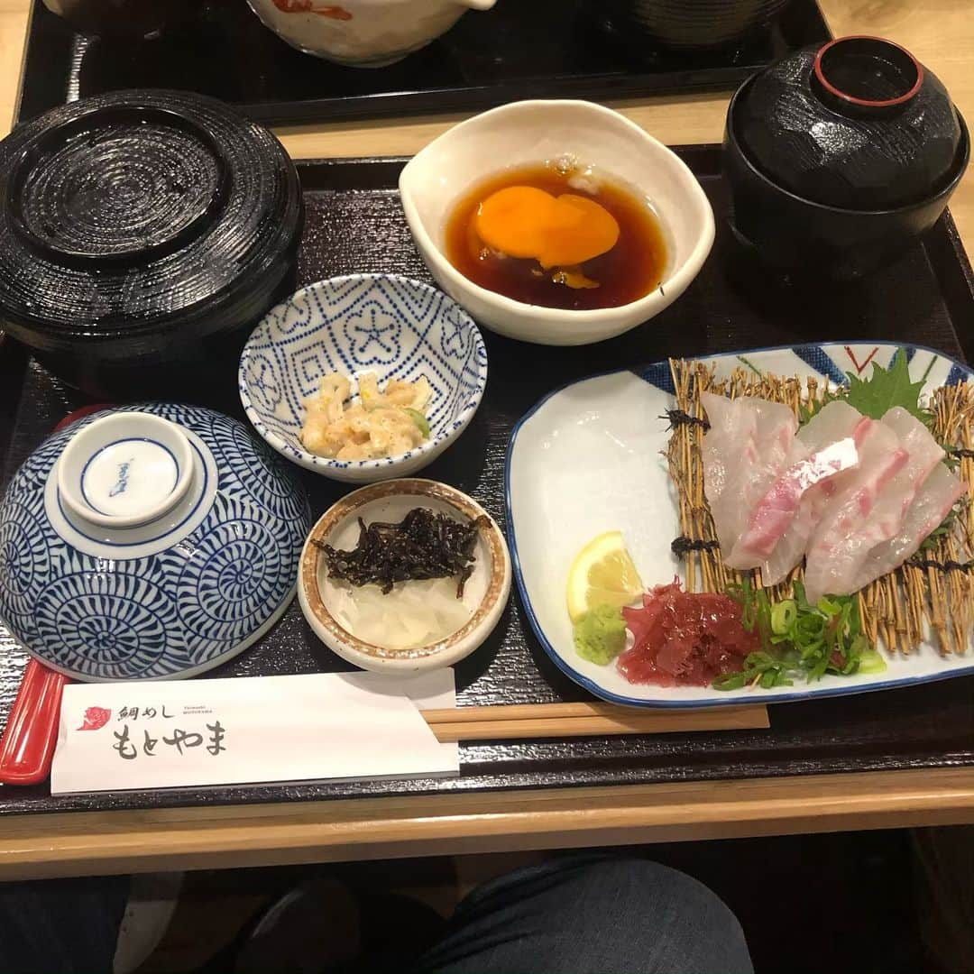 高木三四郎さんのインスタグラム写真 - (高木三四郎Instagram)「#愛媛 #松山 #出張 #食べたもの #和菜いたや #ハイボール #バー露口 #ステーキ #牛スジカレー #鯛めし #伊予柑ソフトクリームジャム添え  和菜 いたや 089-933-3002 愛媛県松山市一番町2-4-11 土居ビル　１Ｆ https://tabelog.com/ehime/A3801/A380101/38005851/  バー 露口 089-921-5364 愛媛県松山市二番町2-1-4  https://tabelog.com/ehime/A3801/A380101/38000358/  肉好きダイニング マスオ 089-909-5529 愛媛県松山市湊町3-9-1  https://tabelog.com/ehime/A3801/A380101/38011662/  鯛めし もとやま 089-948-4343 愛媛県松山市大街道3-2-37  https://tabelog.com/ehime/A3801/A380101/38012764/」4月27日 21時51分 - t346fire