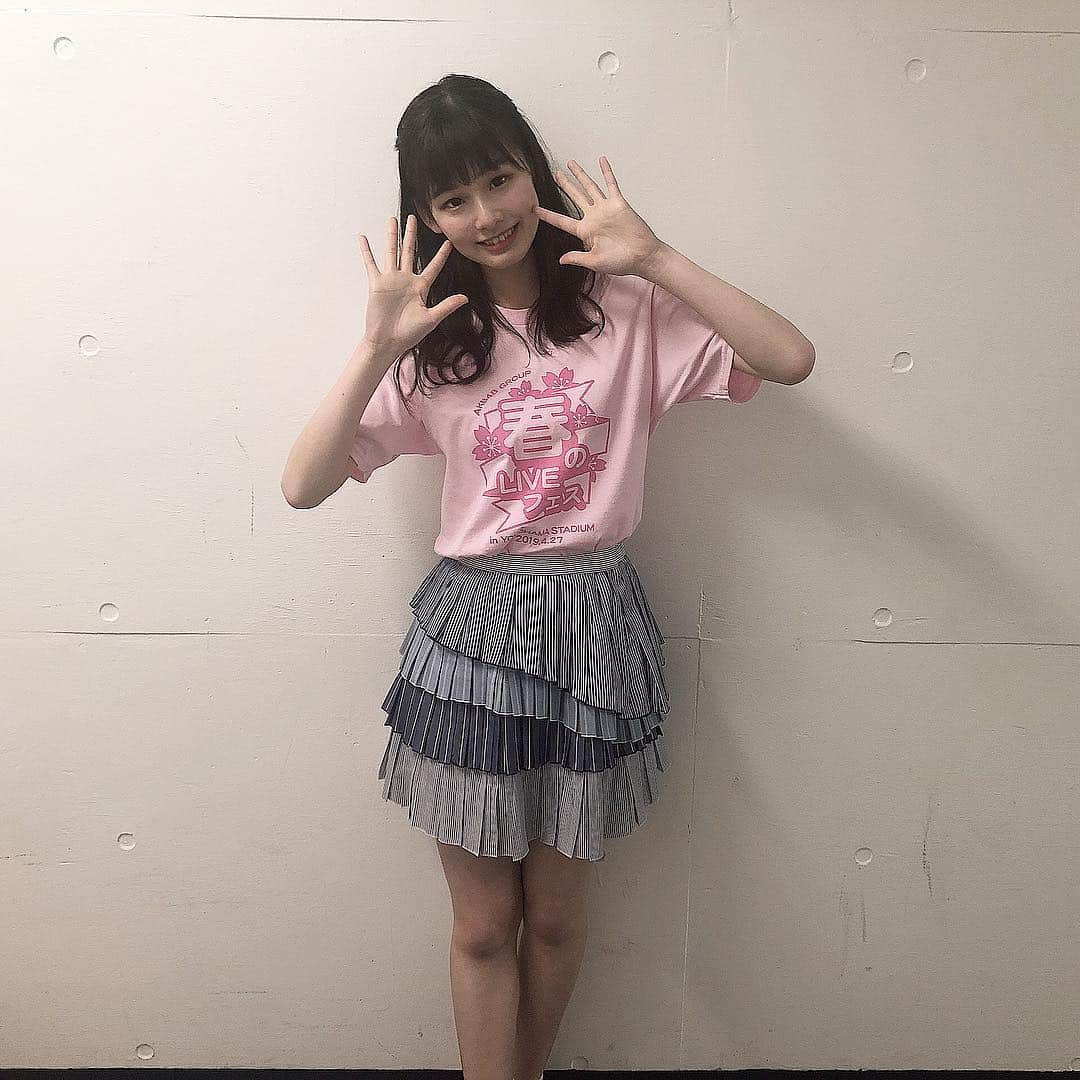 浅井七海さんのインスタグラム写真 - (浅井七海Instagram)「*.﻿ ﻿ 今日は 横浜スタジアムにて﻿ AKB48グループ春のLIVEフェス が﻿ ありました😆💘﻿ ﻿ 春フェスTシャツも着れましたよ🌸﻿ ﻿ ライブも2つもできてほんとに﻿ 楽しかったですo(^o^)o！﻿ ﻿ またこういった面白いイベントが﻿ たくさん出来ますように🥺💭﻿ ﻿ ･﻿ #春フェスAKB #春のLIVEフェス﻿ #横浜スタジアム #AKB48 ﻿」4月27日 22時13分 - naamin48_