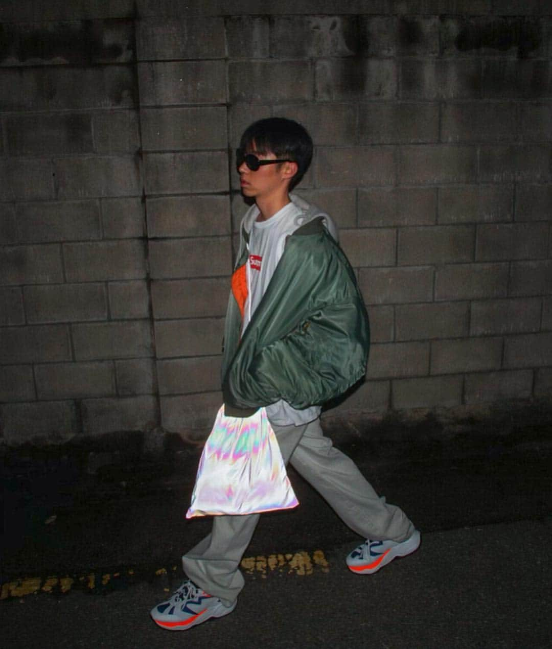 Junyoungさんのインスタグラム写真 - (JunyoungInstagram)「번떡번떡 ✨ . . . #msgm #anderssonbell #vetements #supreme」4月27日 22時17分 - yanggeng88