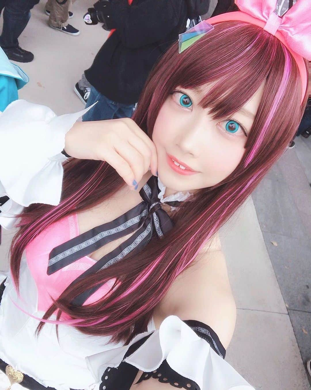 西井綾音さんのインスタグラム写真 - (西井綾音Instagram)「. #ニコニコ超会議 1日目 Kizuna AI🎀💓 明日はFGOマシュ✌️ . . . . . . . . . . . #キズナアイ #ユーチューバー #コスプレ #コスプレイヤー #アニメ  #インスタグラビア #cosplay  #cosplaygirl #makeup #animecosplay #kizunaai #idol #Vtuber #kawaii #kawaiigirl #kawaiicosplay #coser #japanesegirl  #anime  #otaku  #lfl #likeforfollow #l4l #角色扮演  #粉我 #动漫 #코스프레」4月27日 22時47分 - atatadayo