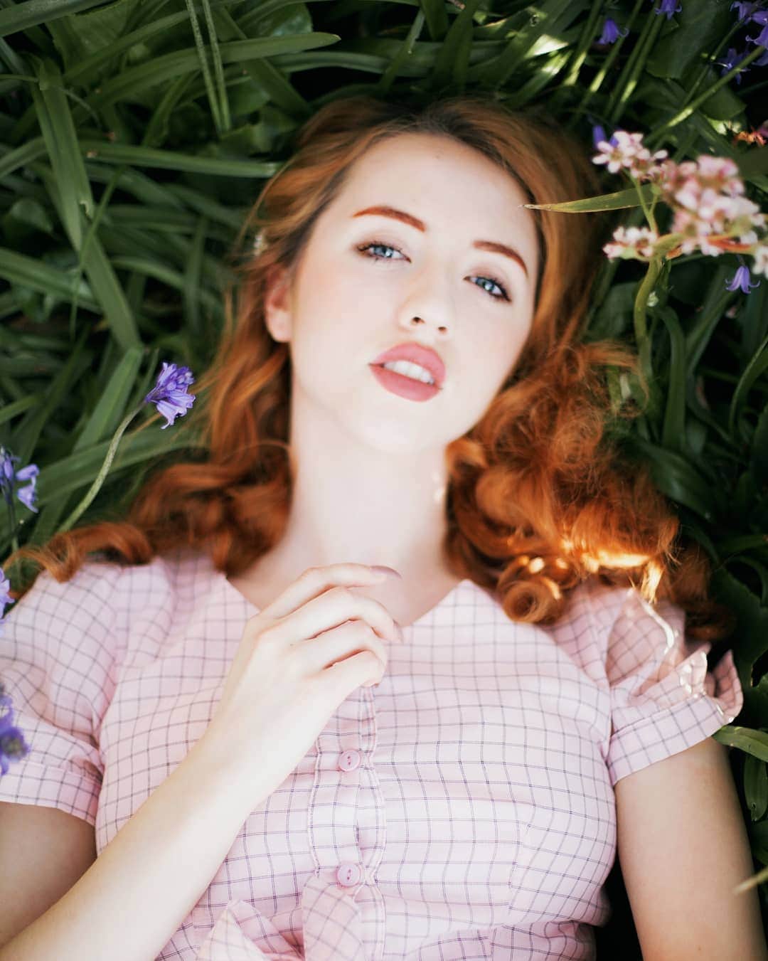 のインスタグラム：「ophelia on the water bank 1851」