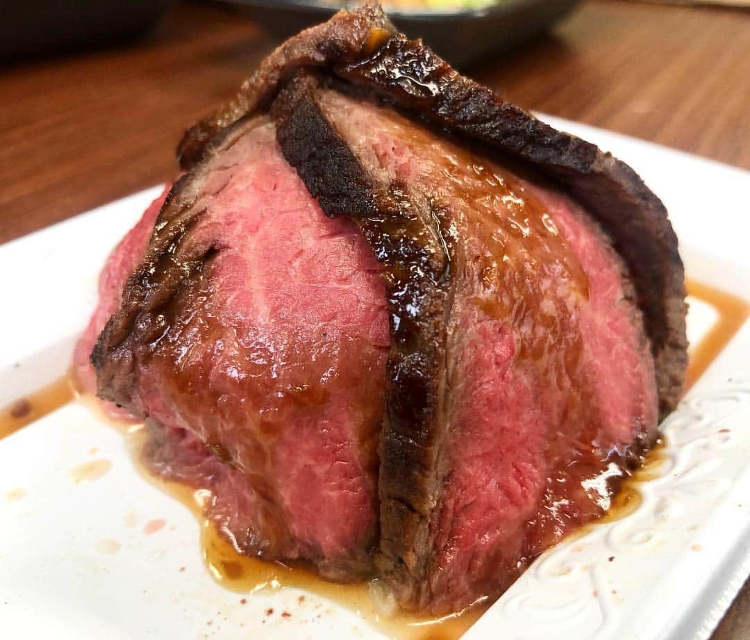 肉フェスさんのインスタグラム写真 - (肉フェスInstagram)「【肉フェス TOKYO 2019】﻿﻿ ﻿﻿ M-08:焼肉 赤身 にくがとう﻿ ﻿ 人気店「にくがとう」が肉フェス初参戦！これぞ赤身肉の最高峰！和牛に絶品のタレを合わせて食べると極上の美味しさです。﻿ ﻿ #肉フェス #東京 #肉好き #肉テロ #お台場 #にくがとう #人形町  #ステーキ #黒毛和牛 #和牛 #牛肉#beef #meat #wagyu #GW #肉バル #焼肉 #赤身 #GW #平成最後」4月27日 23時24分 - nikufest