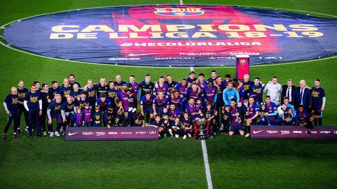 アンドレス・イニエスタさんのインスタグラム写真 - (アンドレス・イニエスタInstagram)「Muchas felicidades por @LaLiga!!! Os lo merecéis!!! Los mejores una vez más!! Força Barça! 🔴🔵」4月28日 9時03分 - andresiniesta8