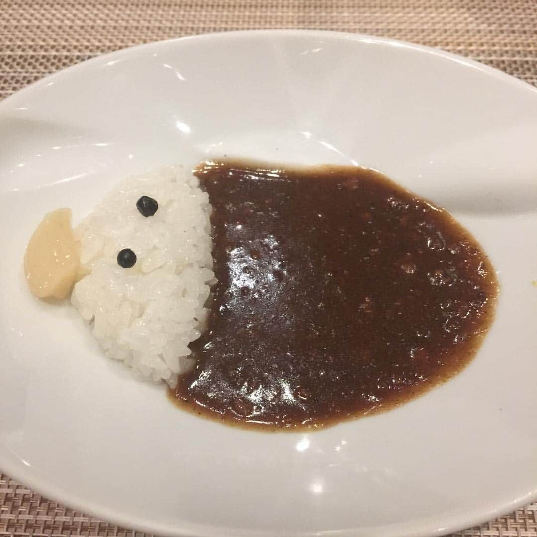 ラリソン彩華さんのインスタグラム写真 - (ラリソン彩華Instagram)「#スガラボ 🍽 この前にもスターター4品でて、 コース終わる頃にはお腹はちきれる寸前。 写真撮り忘れたペレグリーノの生ハムご飯巻き、美味しかったー。  1. トリ貝とウニのトマトジュレ 2. ホワイトアスパラと生ハム、ハマグリのソース 3. 筍とモリーユ茸、25年熟成バルサミコ 4. 金目鯛と賀茂茄子 5. 黒毛和牛とトリュフグラタン 6.カレーライス 7小夏のジュレシャーベット 8. カシスとマンゴーのデザート 美味でごさいました💓」4月28日 9時34分 - ayakalarrison