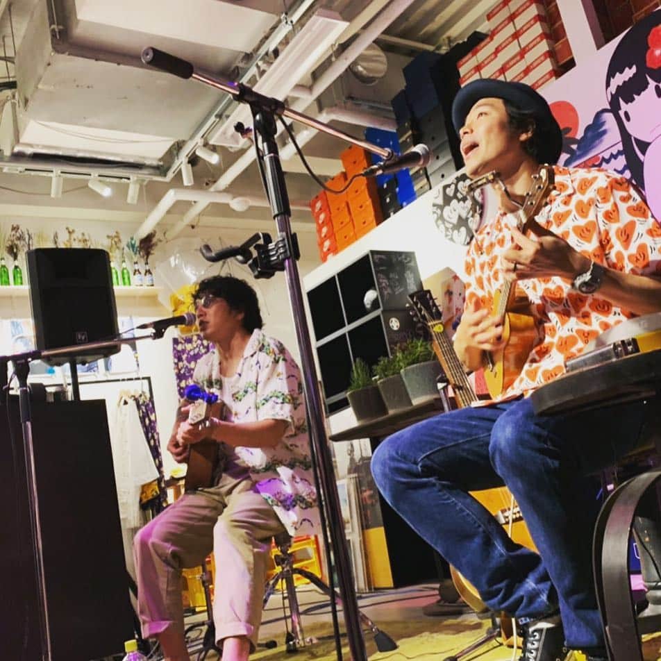 PESのインスタグラム