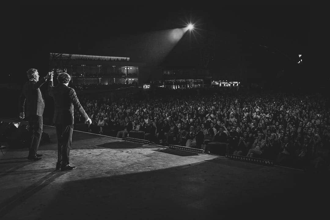 アンドレア・ボチェッリさんのインスタグラム写真 - (アンドレア・ボチェッリInstagram)「. Last night show in #AbuDhabi, du Arena . ph: @lucarossettiph」4月28日 1時37分 - andreabocelliofficial