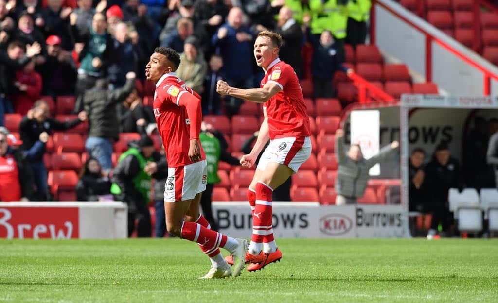 コーリー・ウッドローのインスタグラム：「What a result!!!! One step closer!!!! Buzzing to score 🔴⚪️」