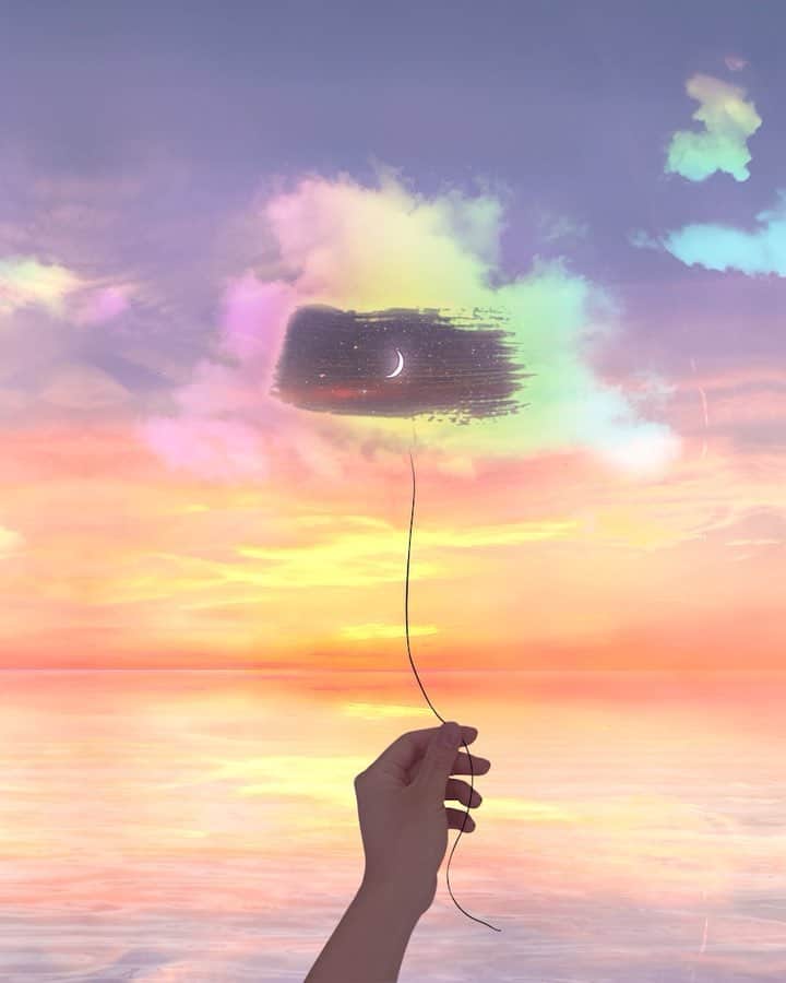 Far East Movementのインスタグラム：「“Paint The Clouds” is scene #5 from our China project. Inspired by our trips out there and mixing new cultures and languages in our music. @fareastmovement x @tiarayray out now globally on @transparentfeed ! Art by @zeewipark 🎨💙」