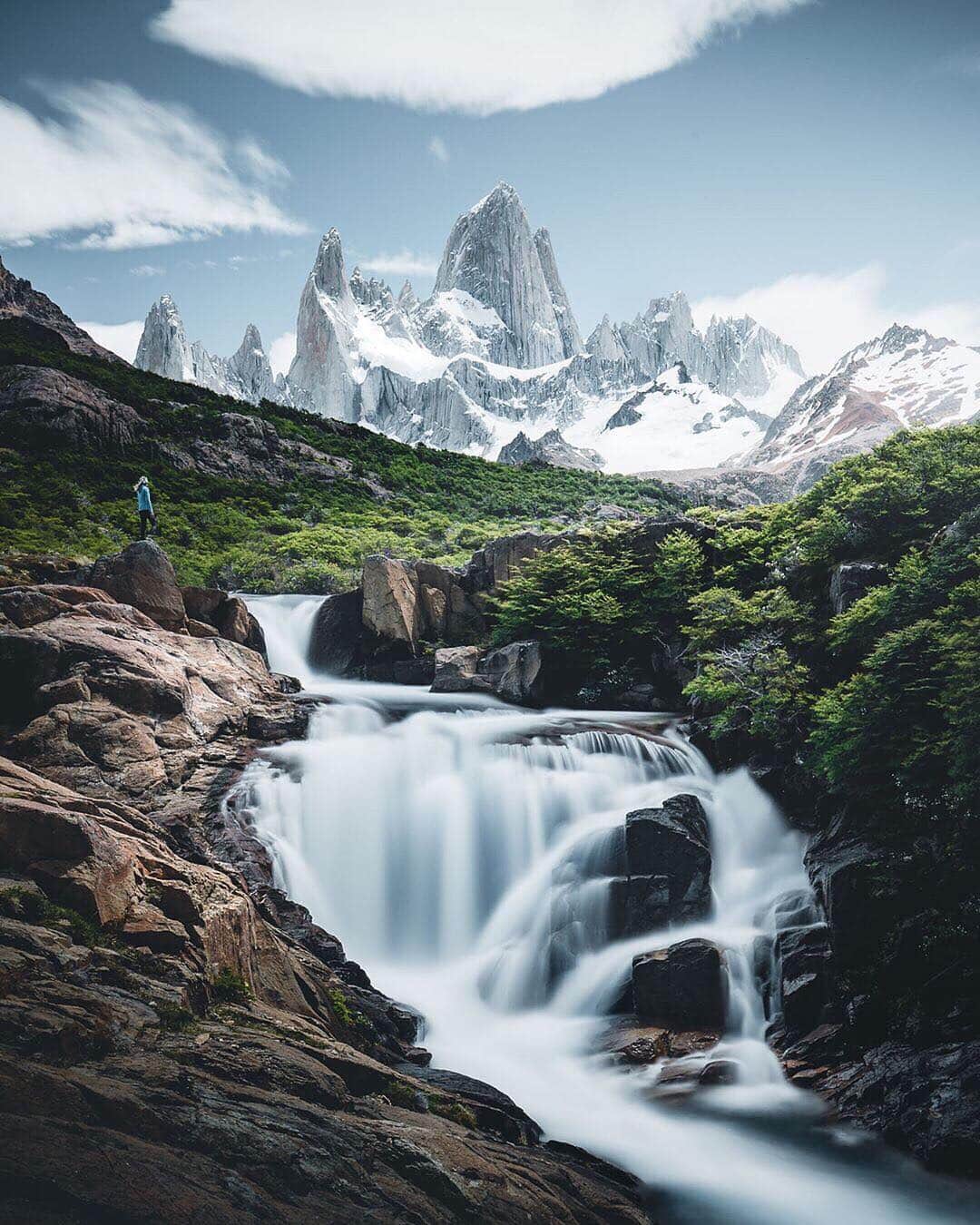 Canon Photographyさんのインスタグラム写真 - (Canon PhotographyInstagram)「A stunning image from Argentina! What a beautiful landscape!  Photography | @manueldietrichphotography  1dx mark II  #losglaciaresnationalpark #argentina #longexposure #southamerica #waterfall #mountains」4月28日 2時46分 - cpcollectives