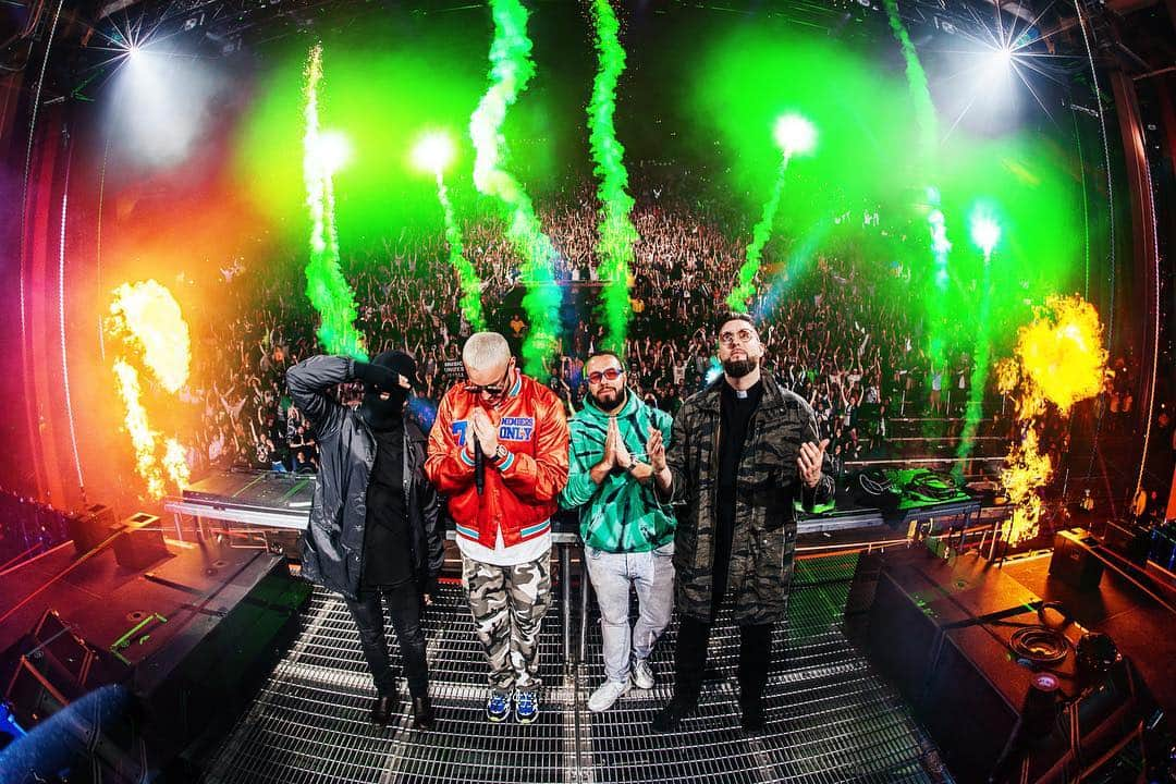 DJスネークさんのインスタグラム写真 - (DJスネークInstagram)「Legendary Night ! Thank You Red Rocks ❤️ @tchami @mercer @malaamusic」4月28日 2時48分 - djsnake