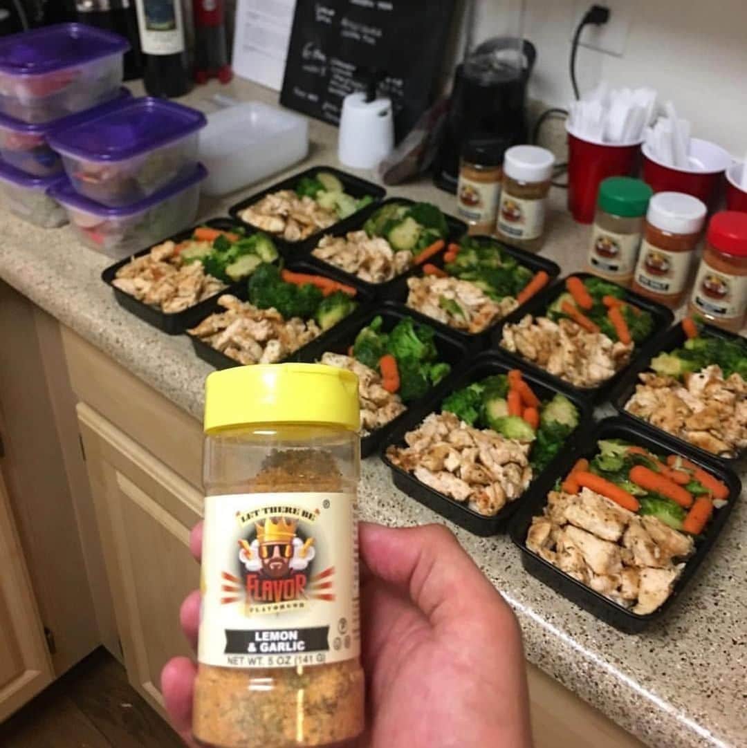 Flavorgod Seasoningsさんのインスタグラム写真 - (Flavorgod SeasoningsInstagram)「Add delicious flavors to your meals!🚨🍱⁣ -⁣ Build Your Own Bundle Now!!⁣ Click the link in my bio @flavorgod⁣ ✅www.flavorgod.com⁣ -⁣ Meal Prep by @preston.raw!⁣ -⁣ FlavorGod Seasonings:⁣ 🌿Made Fresh⁣ ☀️Gluten free⁣ 🥑Paleo⁣ ☀️KOSHER⁣ 🌊Low salt⁣ ⚡️NO MSG⁣ 🚫NO SOY⁣ ⏰Shelf life is 24 months⁣ -⁣ 🌏 I Ship World Wide🌍⁣ -⁣ Order Here:⁣ FlavorGod.com⁣」4月28日 3時00分 - flavorgod