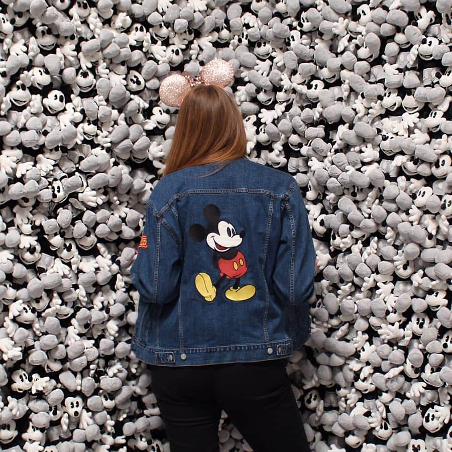 Disneyさんのインスタグラム写真 - (DisneyInstagram)「Pop quiz! What's happening now at #DowntownDisney District in @disneyland Resort? Swipe left to explore #PopUpDisney: A Mickey Celebration. | 📷: Joshua Sudock/Disneyland Resort」4月28日 3時32分 - disney