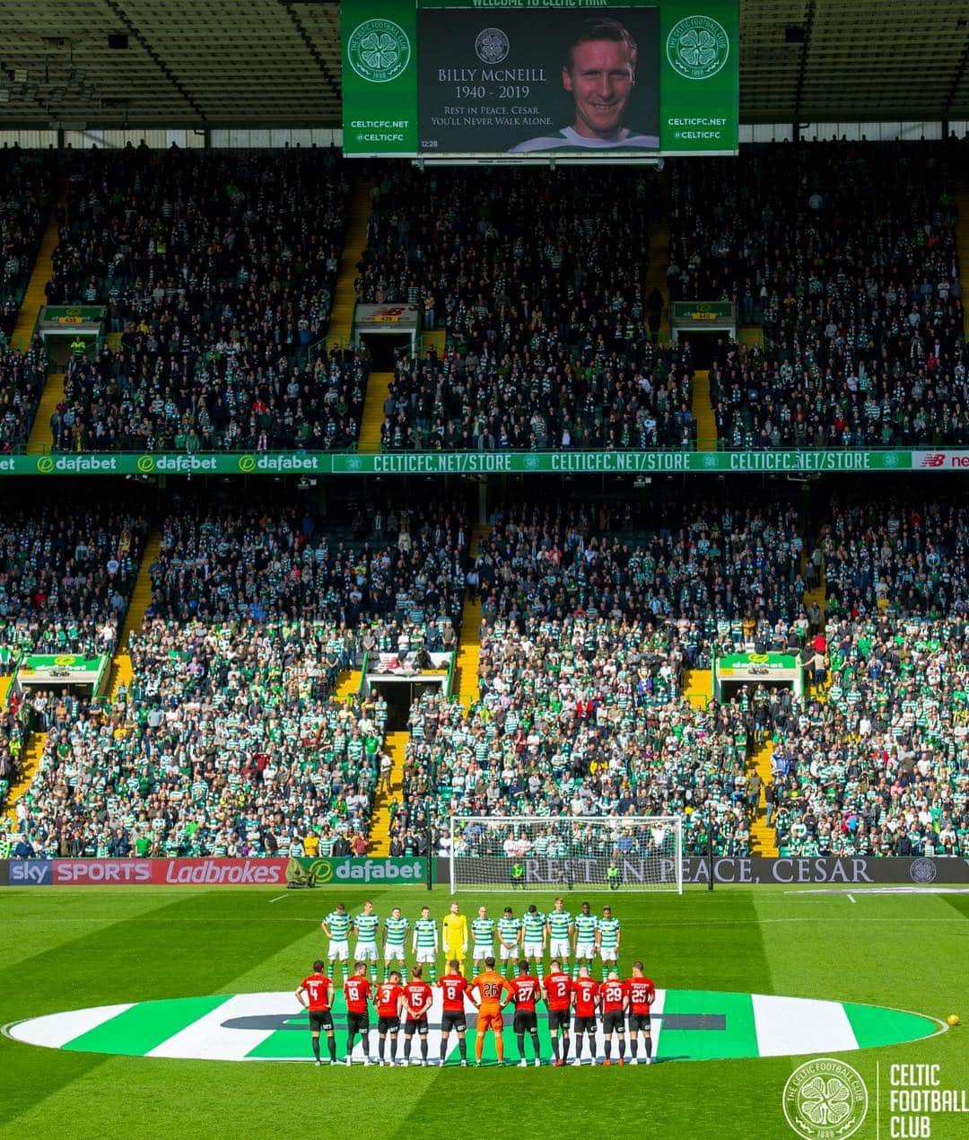 スコット・シンクレアのインスタグラム：「...67th min by number 5💚🍀#RipBillyMcneill」