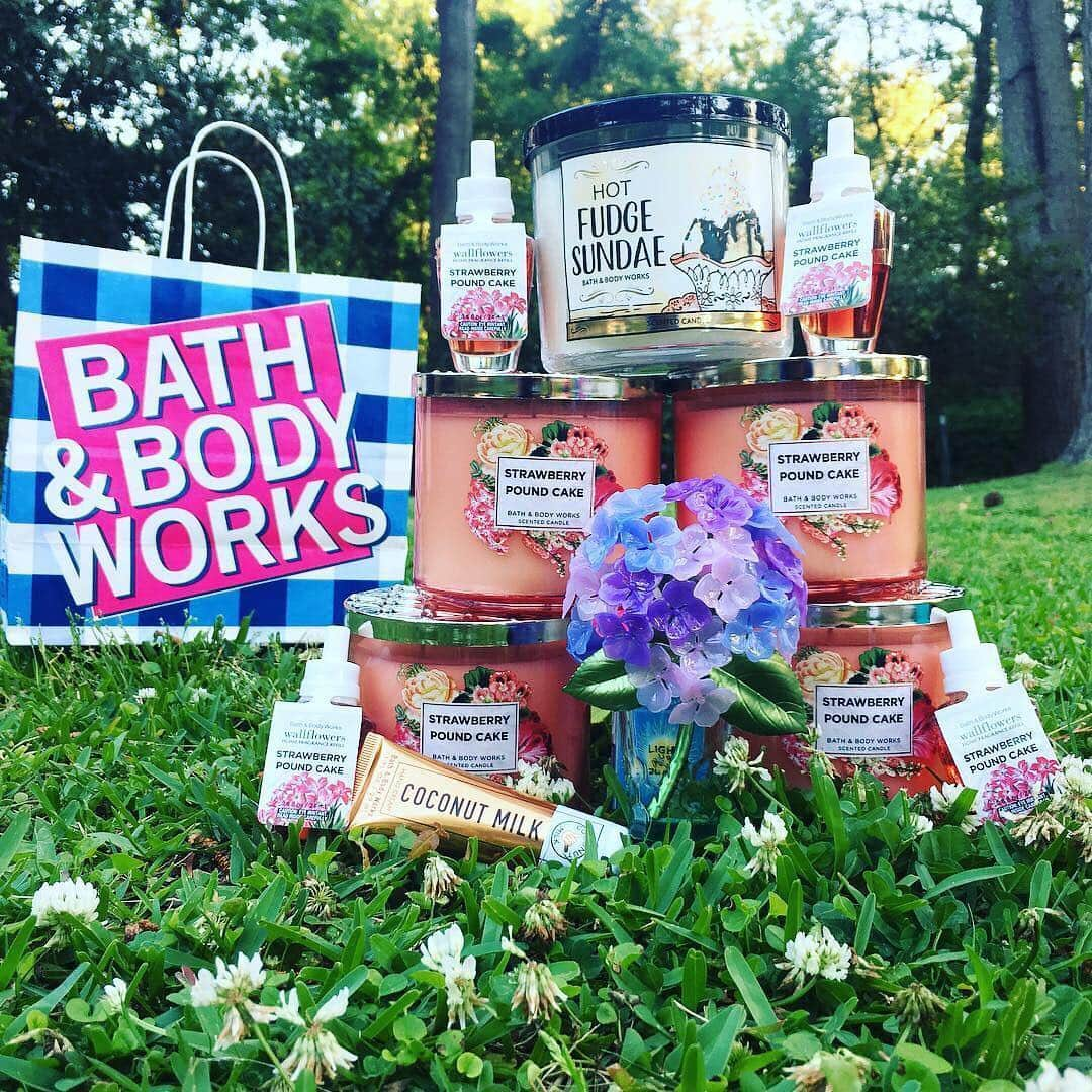 Bath & Body Worksさんのインスタグラム写真 - (Bath & Body WorksInstagram)「When the Candle is this good, you have to buy more than 1! 💗」4月28日 4時04分 - bathandbodyworks