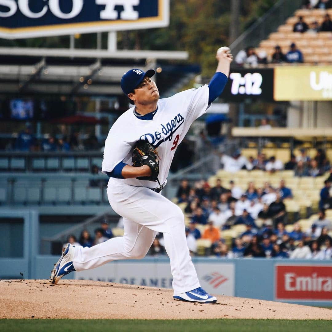柳賢振のインスタグラム：「Keep going<~#dodgers」