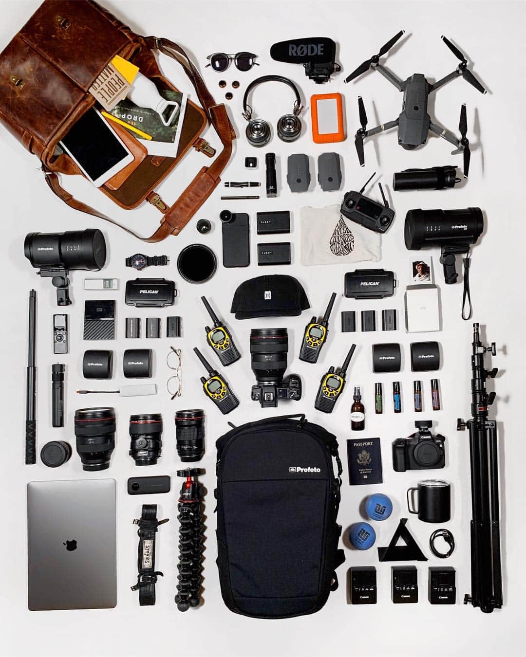Cubby Grahamのインスタグラム：「I clearly still have some packing to do, but I’m excited to spend the next few weeks in Ethiopia with @charitywater. Here we go! 🇪🇹 #charitywaterethiopia」
