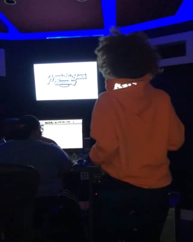 ファンクマスター・フレックスのインスタグラム：「I hear it! Melli! Mean! Cranking!」