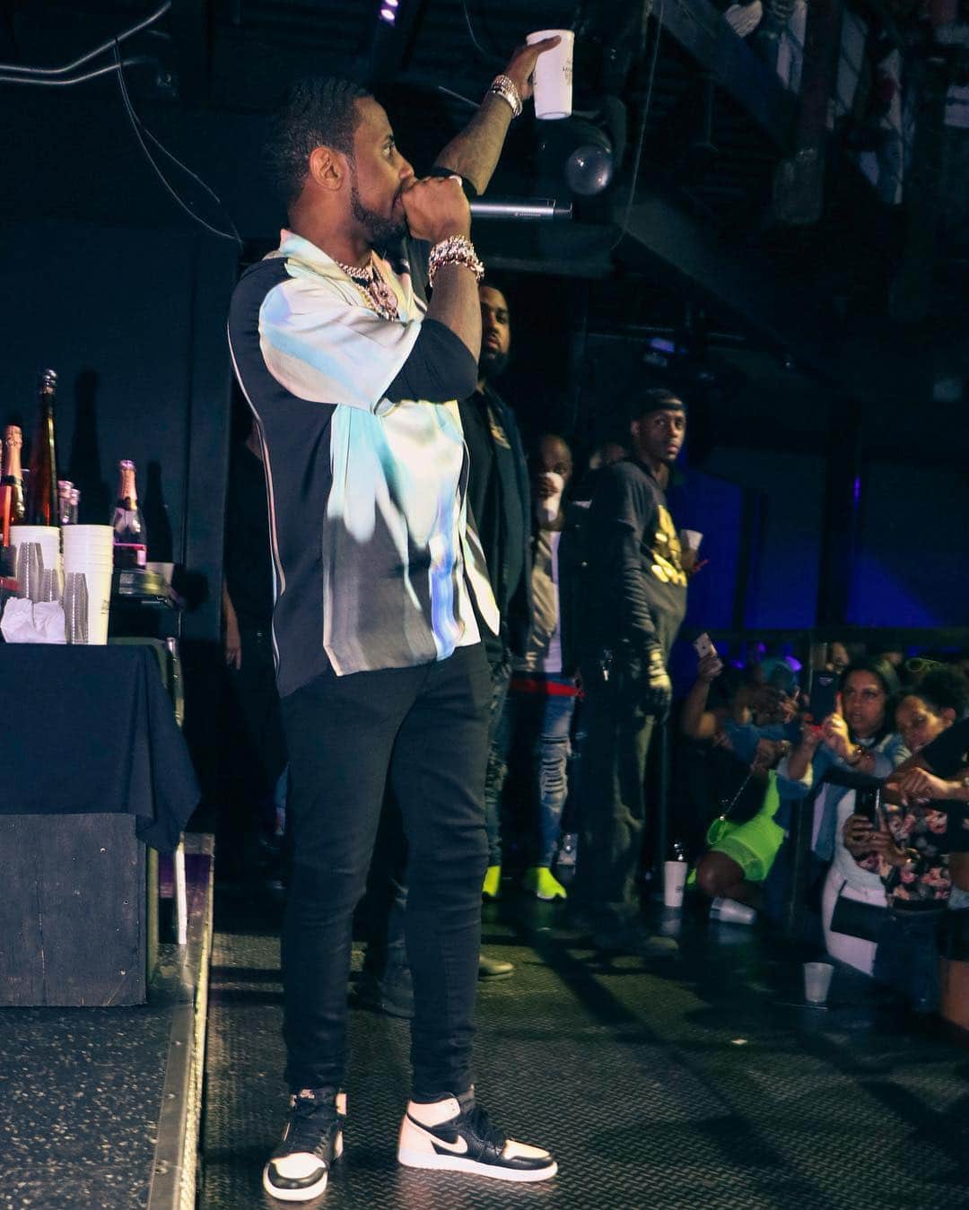 ファボラスのインスタグラム：「Raise a glass & lets Toast to when we didn’t have.. 🥂 Hustle + Muscle = Success, i did the math.. [shot by @chass_shoots]  #VENU #Buffalo」