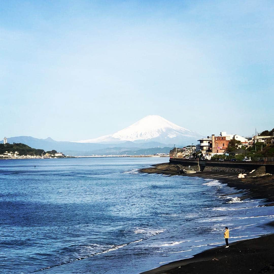 永田琴さんのインスタグラム写真 - (永田琴Instagram)「おはよう🌞 実景撮りに来ています。 今天的天氣怎麼這麼好！最後的一天是拍風景🎬」4月28日 6時35分 - kotton88