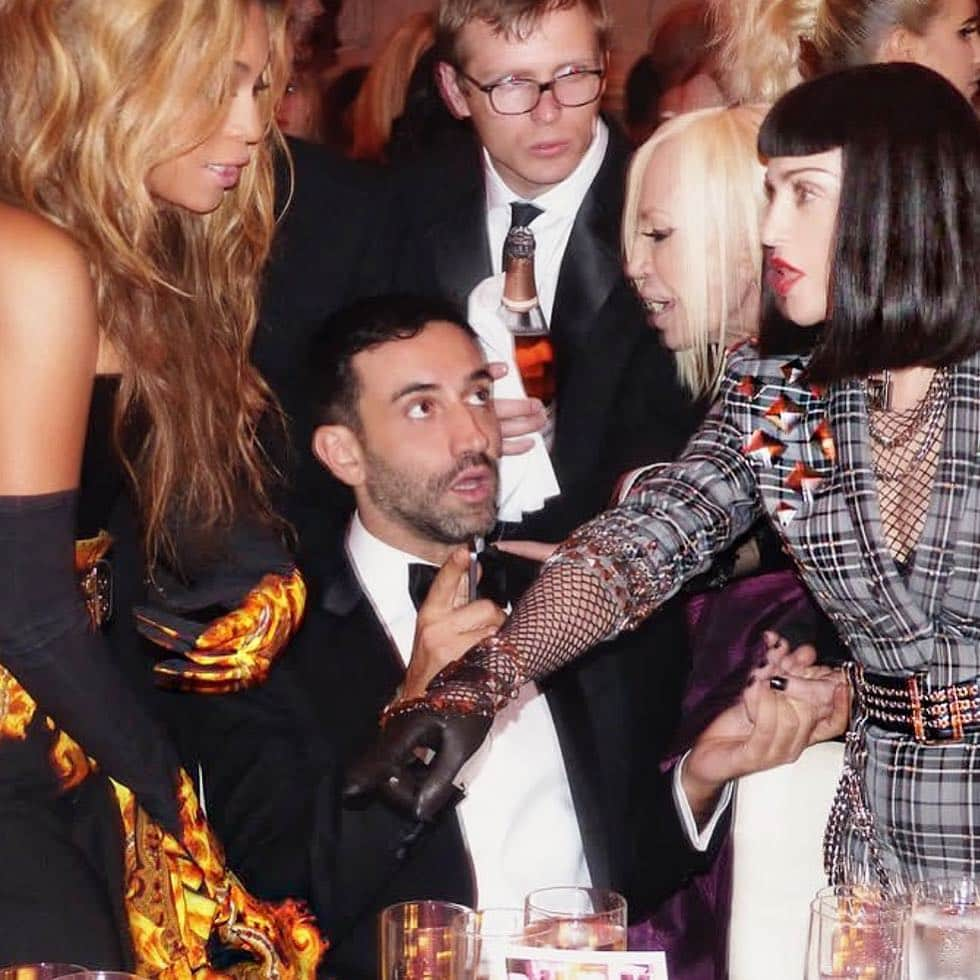 リカルド・ティッシさんのインスタグラム写真 - (リカルド・ティッシInstagram)「Everlasting moment #metgala」4月28日 6時37分 - riccardotisci17