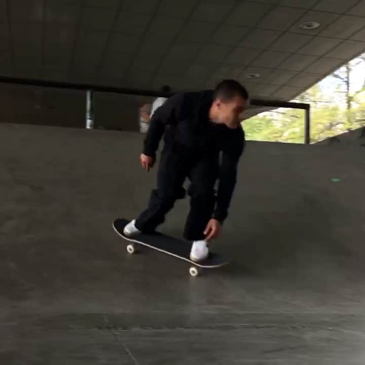 スラッシャーのインスタグラム：「Holy SHUVIT @masonsilva 🦅 Filmed by @bonelesszine」