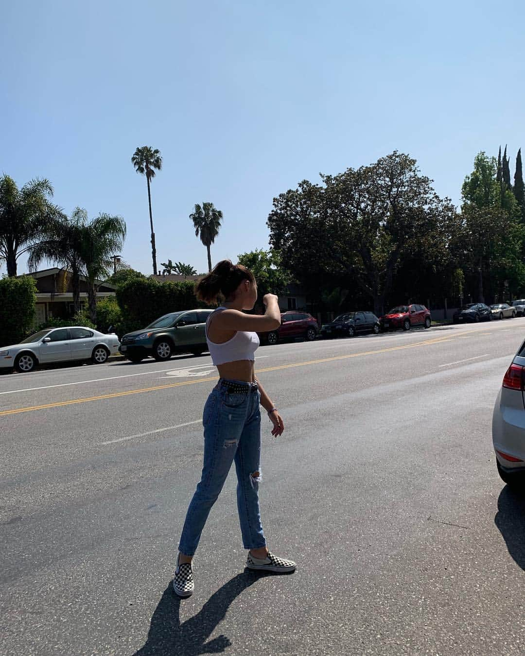 マッケンジー・ジーグラーさんのインスタグラム写真 - (マッケンジー・ジーグラーInstagram)「almost got hit by a car taking this」4月28日 7時57分 - kenzie