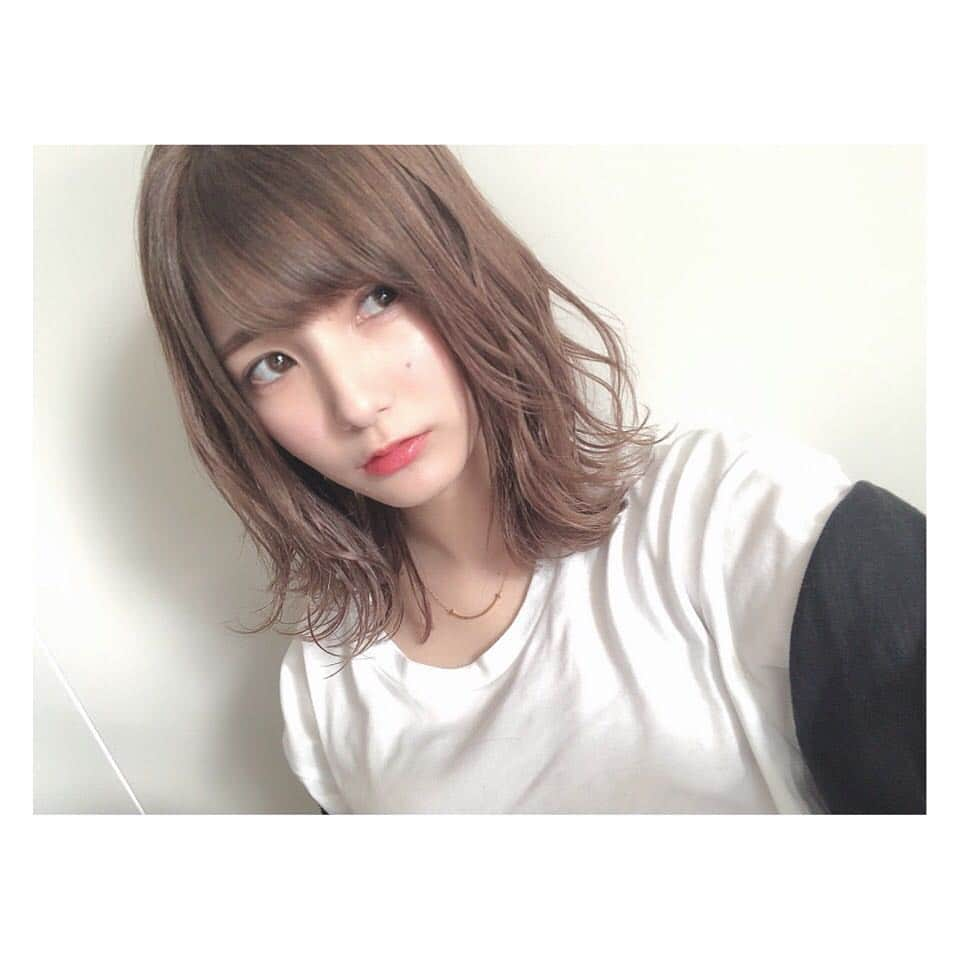 かすさんのインスタグラム写真 - (かすInstagram)「 ご要望にお答えしまして こちらのヘアセット動画 撮影したでやんす📹  おたのしみに  #ヘアセット #ミディアム #ロングボブ #ヘアアレンジ」4月28日 8時27分 - kasuu_kasu