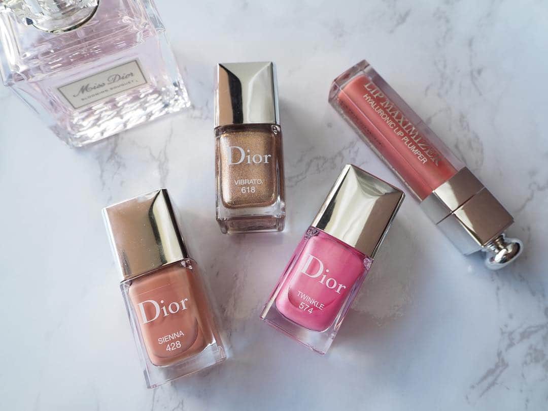 加藤玲奈のインスタグラム：「最近買った💅&💄 @diormakeup のマニキュアは塗りやすくて大好きなのー💗 リップはマキシマイザーだからぷっくり可愛い唇になる😍💋」