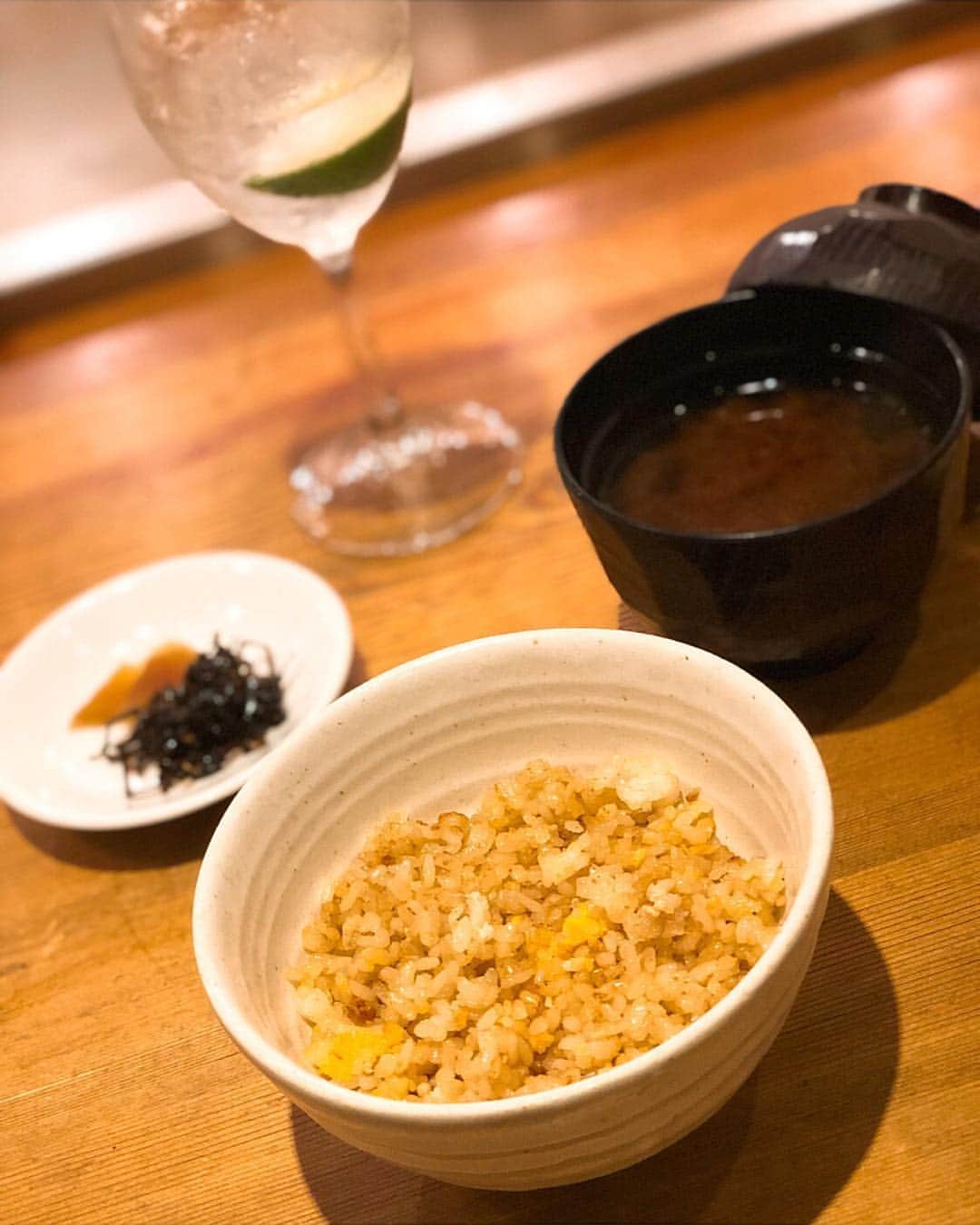 菅又菜摘（ナツ）さんのインスタグラム写真 - (菅又菜摘（ナツ）Instagram)「🎂 Happy birthday @yutapai 昔ランチタイムにバイトしてた 叔父さんのお店でディナー🍽 相変わらず美味し過ぎました🤤💕 ケーキと一緒に叔父さん叔母さん サプライズ登場💛ありがとう thank you @souldressing_ebisu @heytahirano @mika_mika_hirano  #souldressing #ebisu #daikanyama #birthday #dinner #birthdaydinner #date #myfamily #love #family  #mylove #yutapai #pi #pi_official #kogenatsu #焦げNATSU #こげなつ」4月28日 18時35分 - kogenatsu920