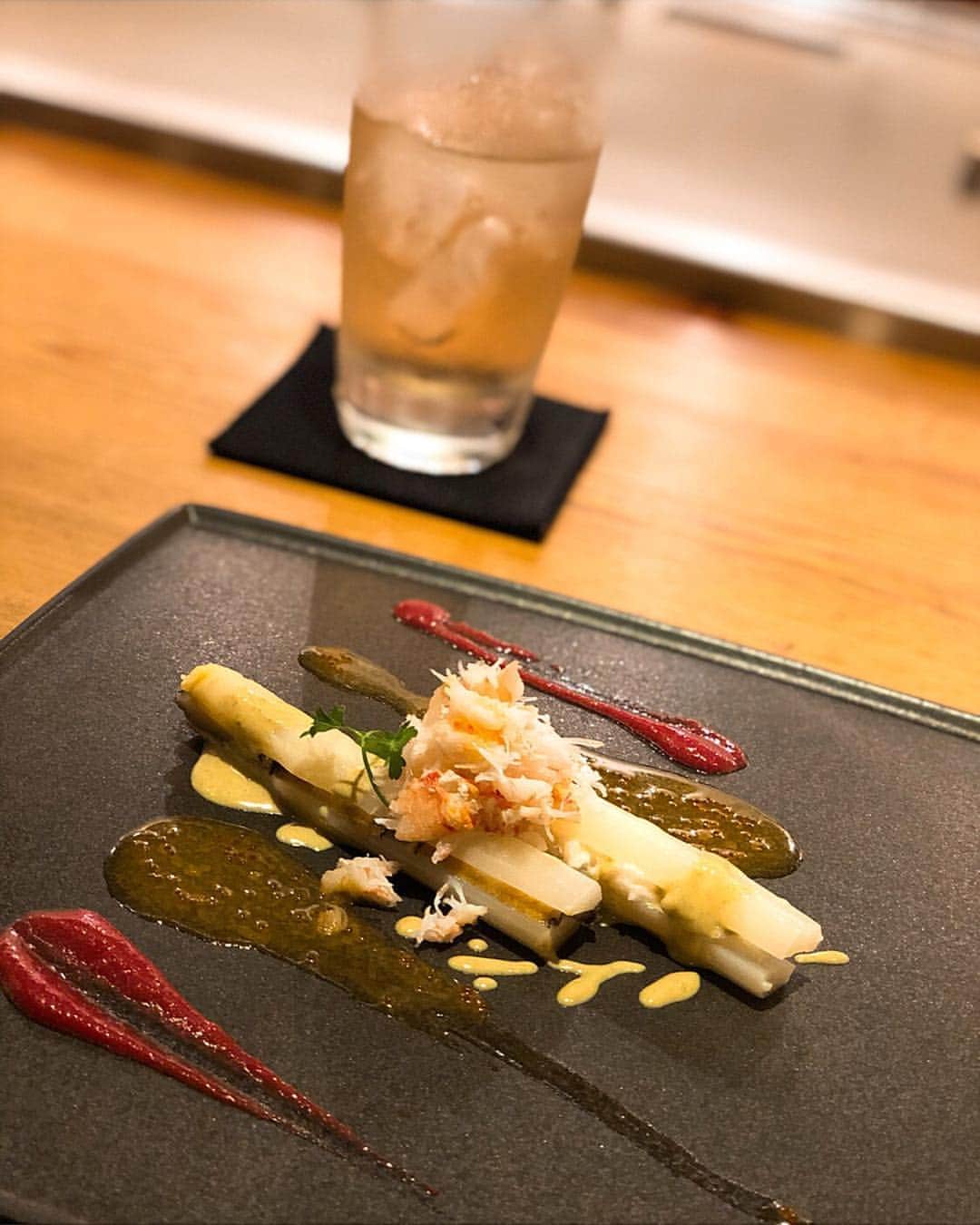 菅又菜摘（ナツ）さんのインスタグラム写真 - (菅又菜摘（ナツ）Instagram)「🎂 Happy birthday @yutapai 昔ランチタイムにバイトしてた 叔父さんのお店でディナー🍽 相変わらず美味し過ぎました🤤💕 ケーキと一緒に叔父さん叔母さん サプライズ登場💛ありがとう thank you @souldressing_ebisu @heytahirano @mika_mika_hirano  #souldressing #ebisu #daikanyama #birthday #dinner #birthdaydinner #date #myfamily #love #family  #mylove #yutapai #pi #pi_official #kogenatsu #焦げNATSU #こげなつ」4月28日 18時35分 - kogenatsu920