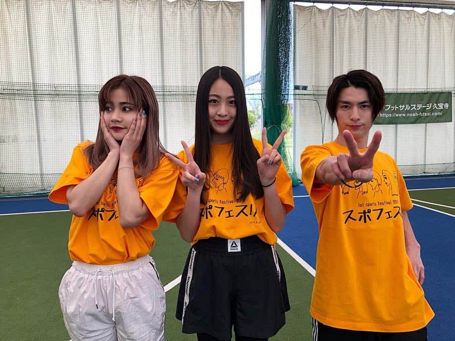 moca さんのインスタグラム写真 - (moca Instagram)「今日は大阪でFCイベント﻿ ﻿ lol sports festival in Osaka 2019﻿ 〜これが本当に平成最後の大運動会…(笑)〜﻿ でした！！﻿ ﻿ いやあ楽しかったー！！﻿ ﻿ ウサギとカメwithトリッピーチーム﻿ 負けちゃったけど、﻿ チームワークは最高だったと思う！！🐰🐢🦅💖﻿ ﻿ こうやって沢山思い出作っていけるといいなあ💭﻿ 来てくれたエルファミの皆さんありがとう！！﻿ ﻿ ゆっくり休んでね😌💖﻿ #lol #avex #エルオーエル ﻿ ﻿」4月28日 18時42分 - moca_lol