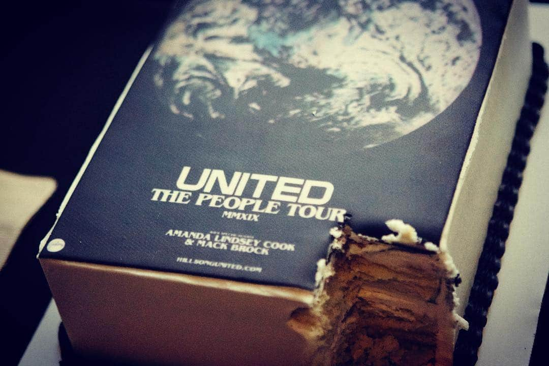 ジョエル・ヒューストンさんのインスタグラム写真 - (ジョエル・ヒューストンInstagram)「Houston, we have no problems... love you people」4月28日 19時02分 - joelhouston